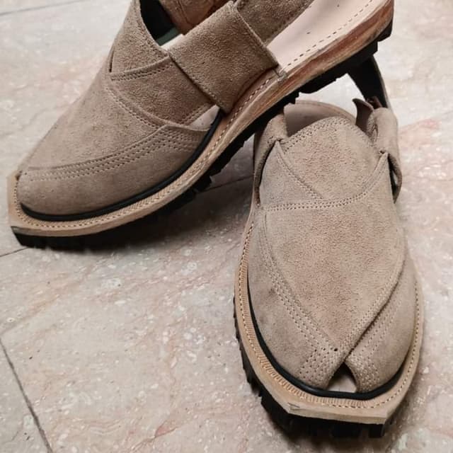 Norozi Chappal